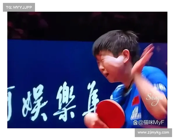 网球赛场突发意外惊险瞬间 球员应对策略与赛场反应解析 网球赛场突发意外惊险瞬间 球员应对策略与赛场反应解析